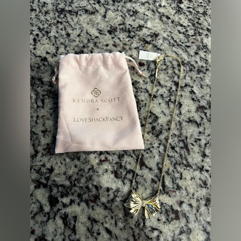 NWT Kendra Scott x Love Shack Fancy Gold Bow Necklace